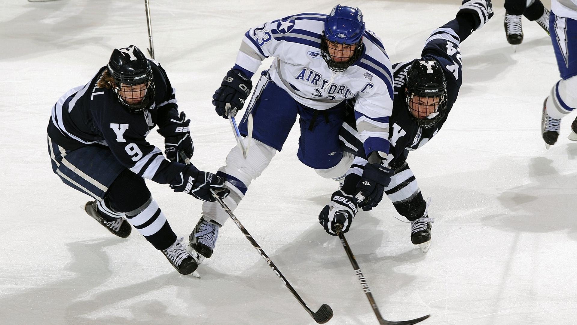 布伦森节奏完全掌控，灰熊打穿尼克斯，一场关于时间的战术解剖